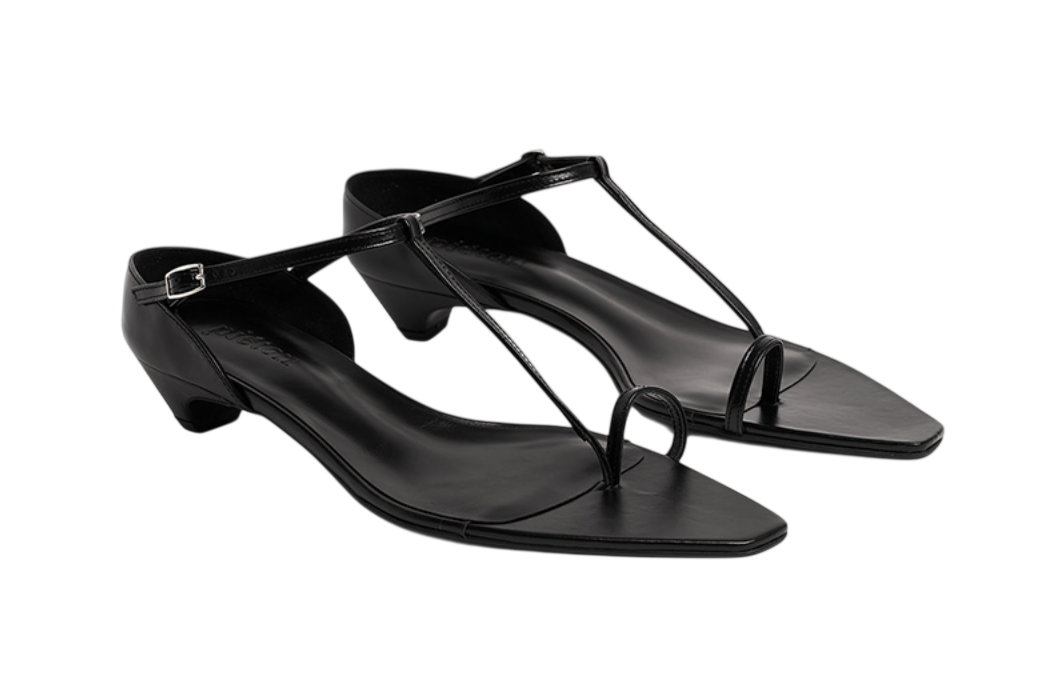 ORRE t-strap sandals
