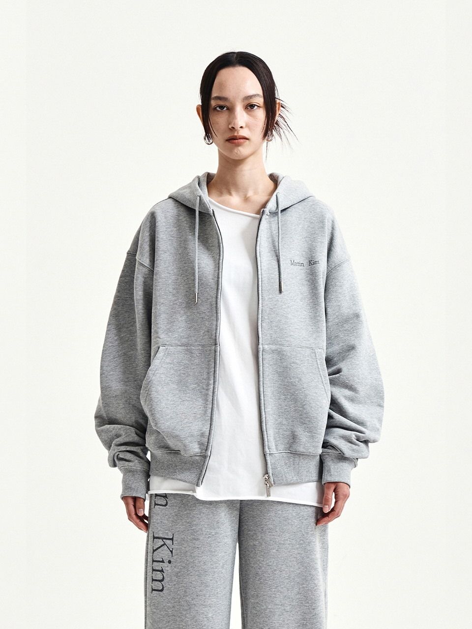 BACK LOGO ESSENTIAL HOODY ZIP UP