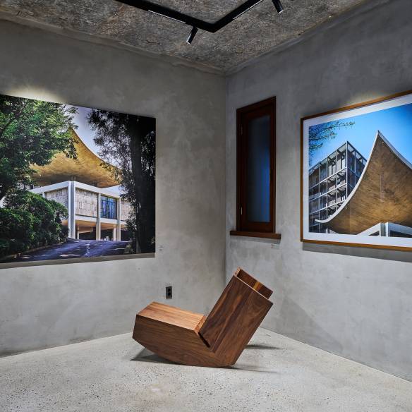 전시정보 관련 포스터