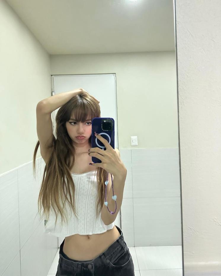 @lalalalisa_m
