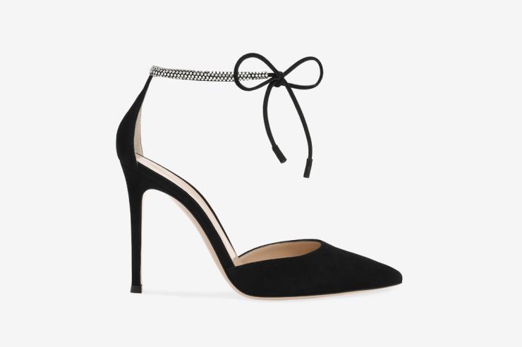 Gianvito Rossi 몬테카를로 도르세이 펌프스 약 115만원대