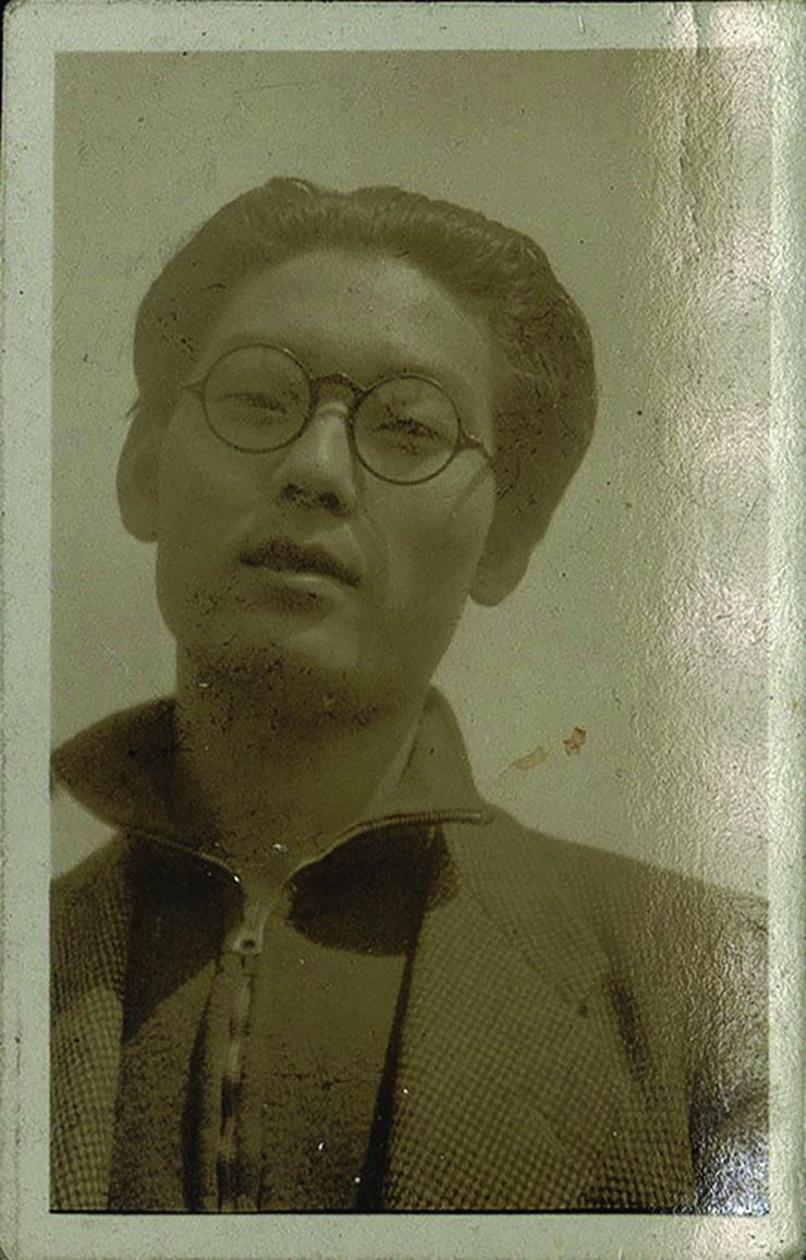 김환기 사진(1937년 4월 일본 유학과 활동을 마치고 귀국 직전의 모습). &copy; Whanki Foundation·Whanki Museum