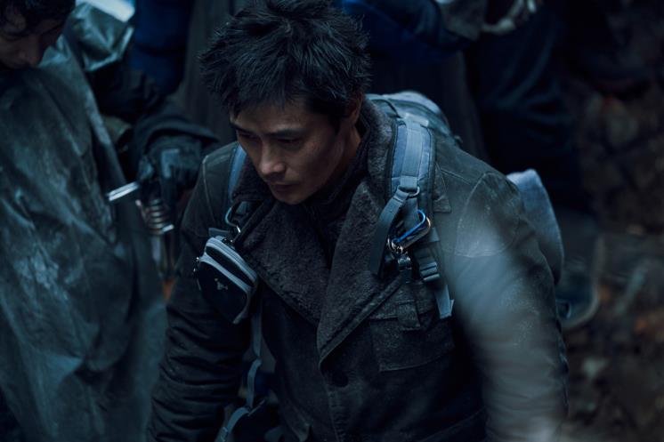 영화 <콘크리트 유토피아> 스틸