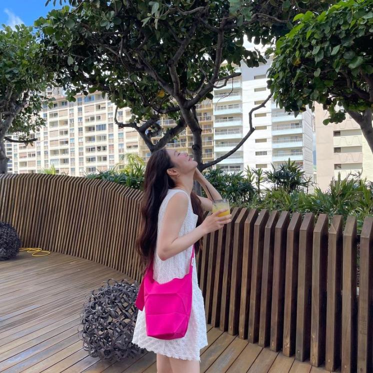 instagram @__shinyeeun