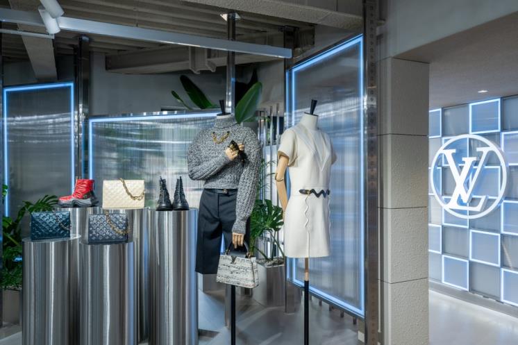 루이 비통 2023 프리폴 여성 컬렉션 팝업 스토어