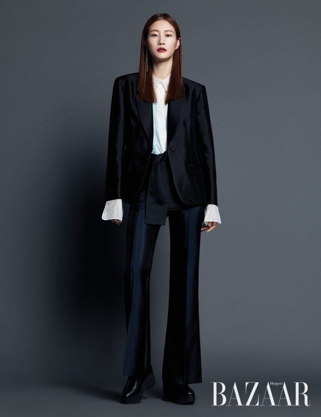 The perfect match - 하퍼스 바자 Harper's BAZAAR Korea 2017년 1월호