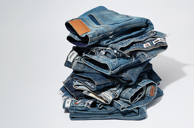 (위부터) 데님은 1백만원대 Stella McCartney, 55만원대 Re/Done Levi’s, 12만원대 Everlane, 27만원대 Agolde, 28만원대 AG Jean of Tomorrow, 31만원대 Citizens of Humanity, 21만원대 Maggie Marilyn, 34만원대 Mother jeans, 40만원대 Closed.