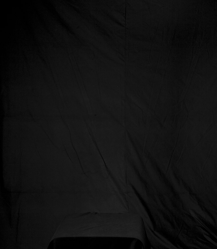 Boushra Almutawakel, <Mother, Daughter, Doll>, 2010. 