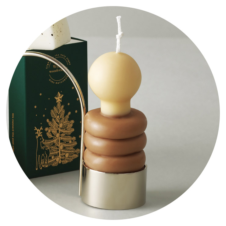 전구에서 영감받은 캔들은 1만1천원 Candle Banana.