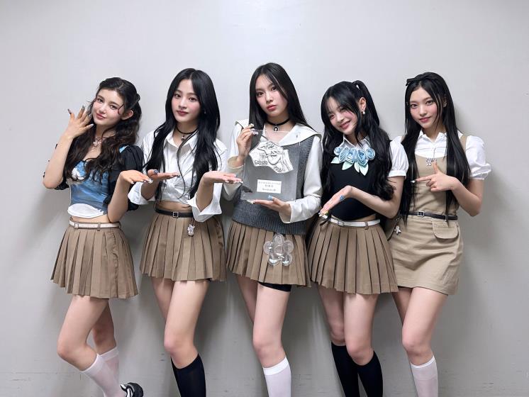 사진 / 어도어