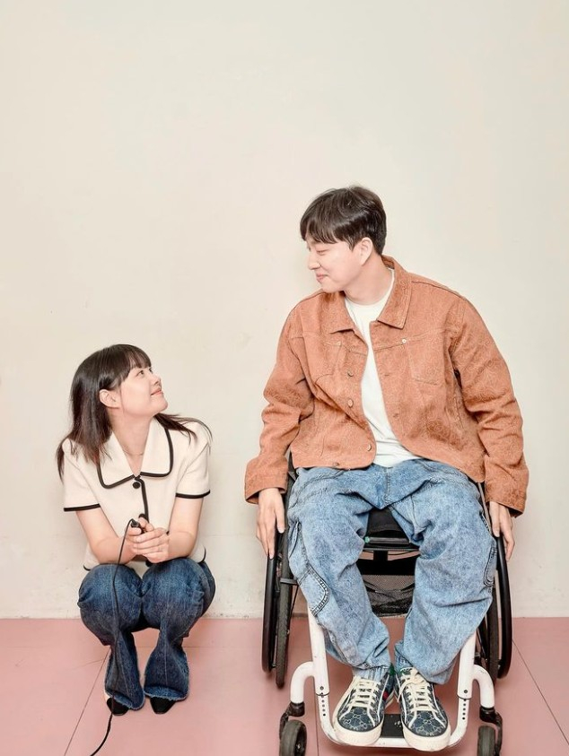 사진 / 송지은 인스타그램(@bimil_jieun)