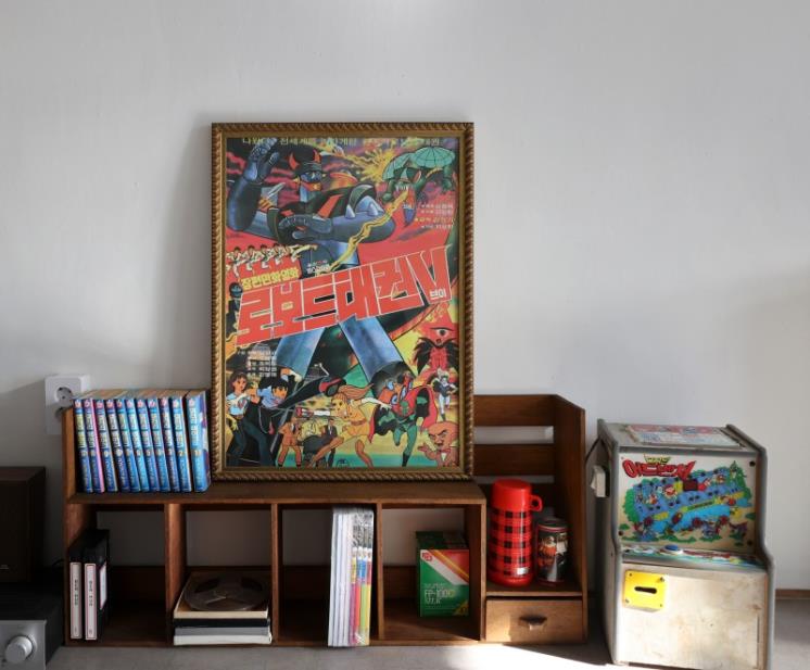 만화방으로 꾸민 본채 다락방 (c)동구인문학당