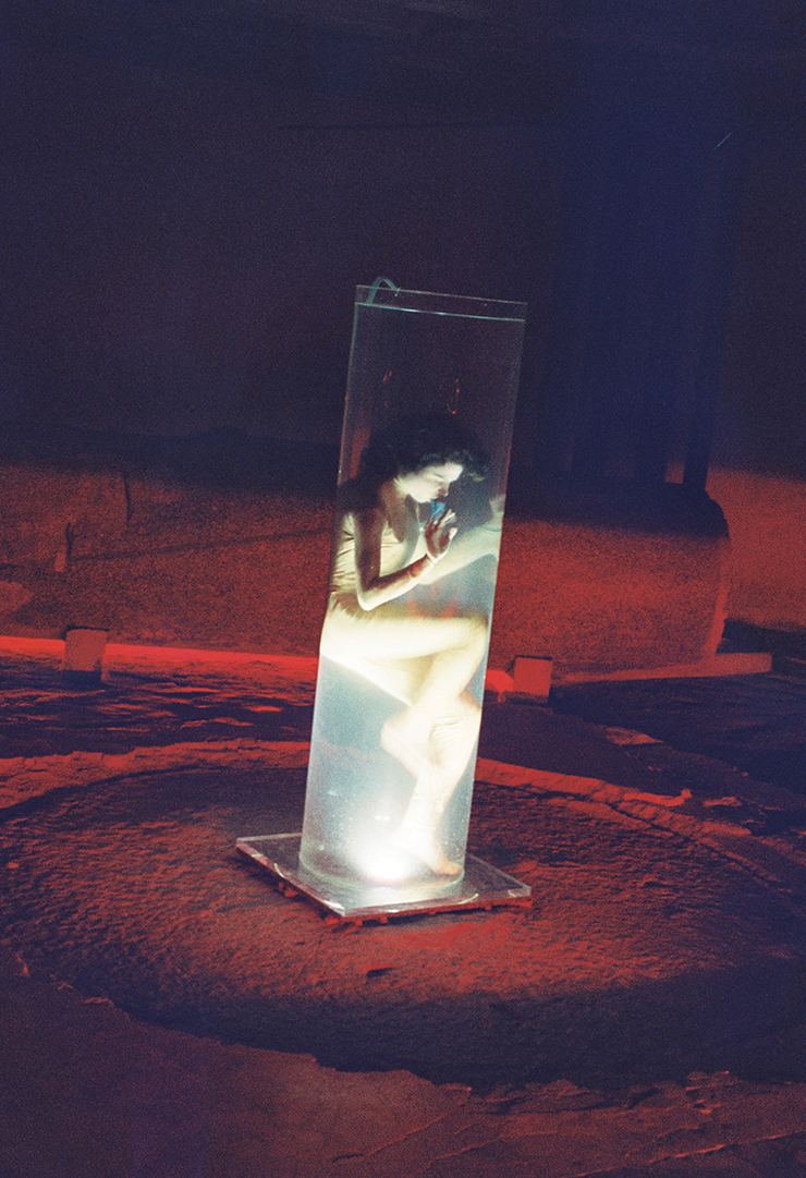 Agnes Questionmark, <Liquid Ground>, 2022, Long durational performance. Photo by Jo Fetto, Courtesy of the Artist