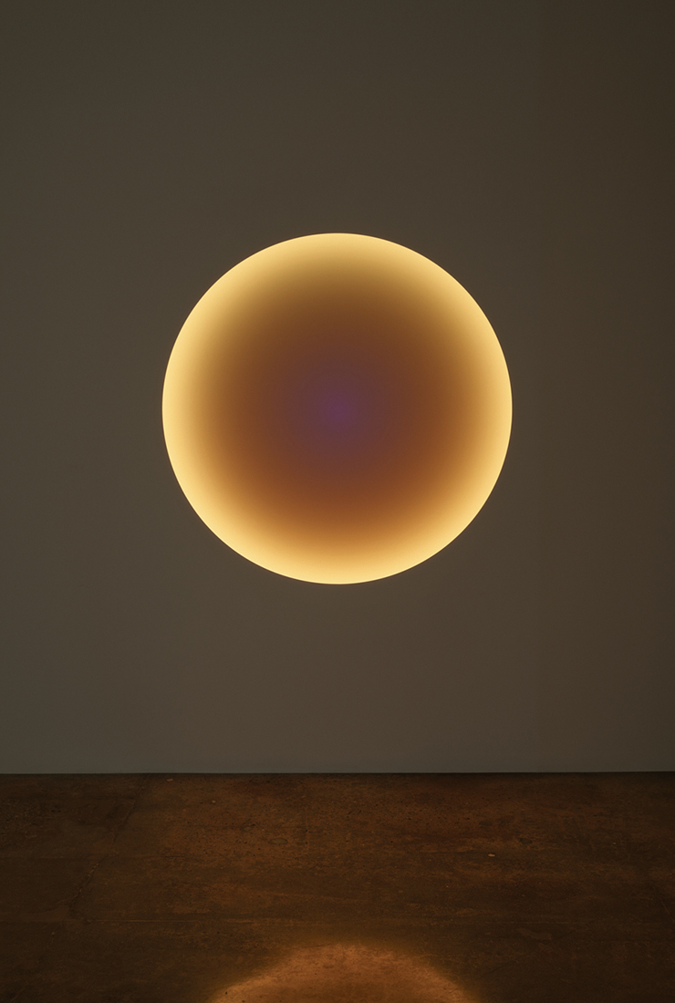 James Turrell, Circular Glass, Photo by Flying Studio &copy; James Turrell, Courtesy the artist and Kayne Griffin